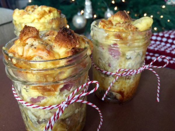 christmas morning country breakfast bread pudding recipe in two jars