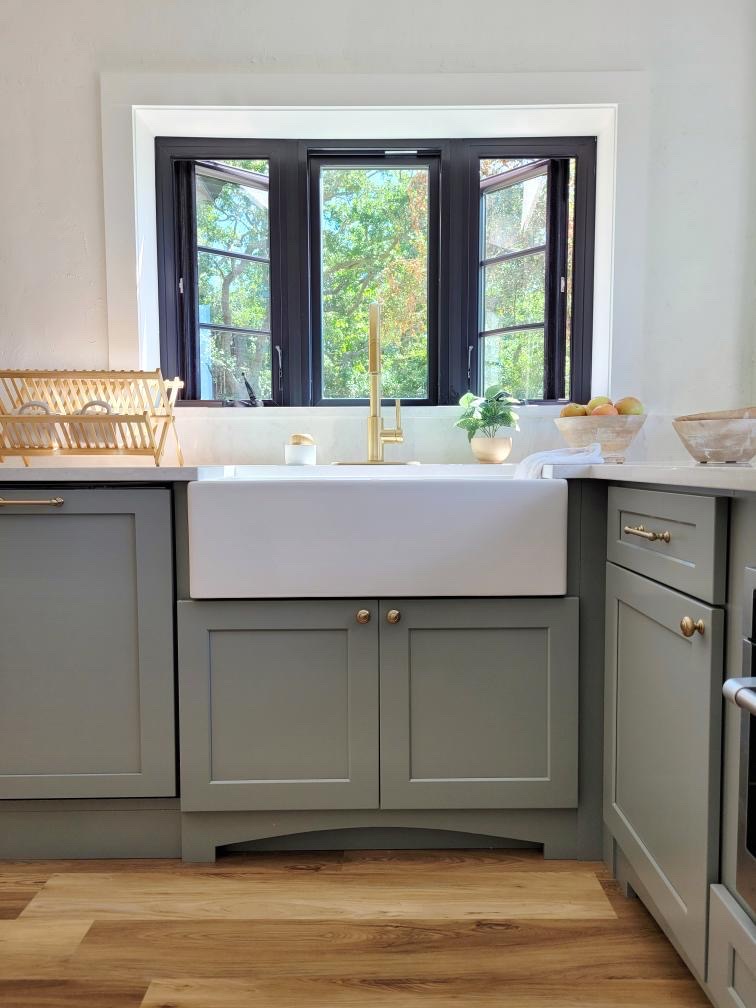 Austen 33 Fireclay Farmhouse Kitchen Sink By Sinkology